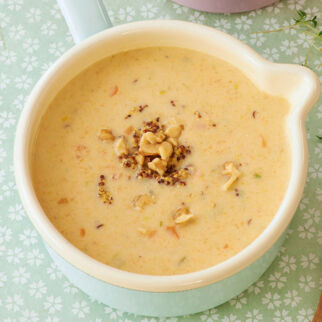 Linsensuppe mit Walnuss-Topping Linsensuppe mit Walnuss-Topping