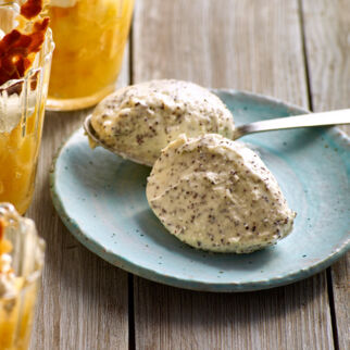 Quark-Mohn-Mousse Quark-Mohn-Mousse