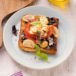 Schneller Sardellen-Pizzatoast Schneller Sardellen-Pizzatoast