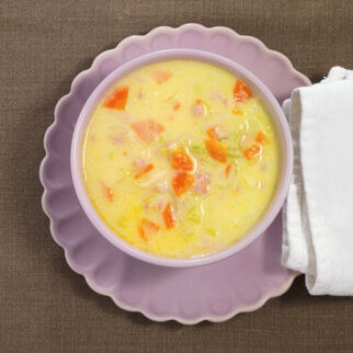 Geröstete Grießsuppe Geröstete Grießsuppe