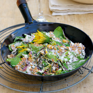 Löwenzahn-Dinkel-Pfanne Löwenzahn-Dinkel-Pfanne