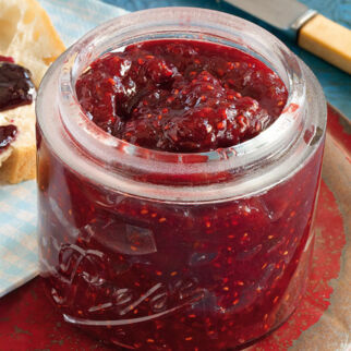 Stachelbeer-Himbeer-Konfitüre Stachelbeer-Himbeer-Konfitüre