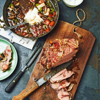 Rehkeule mit Speck Rehkeule mit Speck