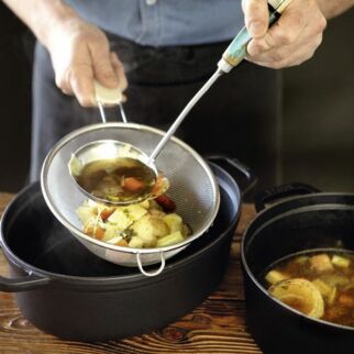 Rinderbrühe Rinderbrühe