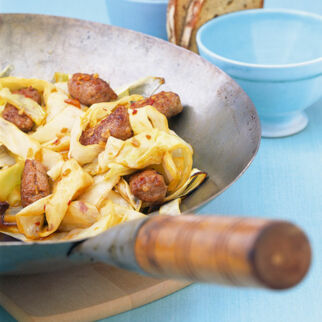 Bratwurst-Wok Bratwurst-Wok