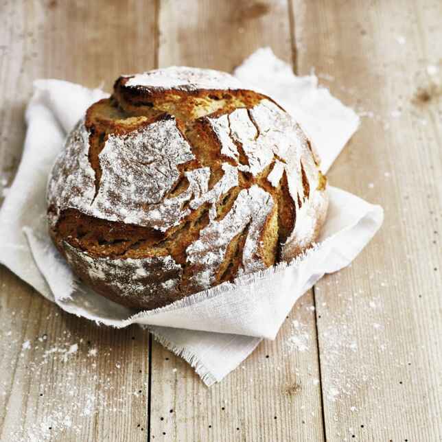 Rustikales Krustenbrot Rezept | Küchengötter