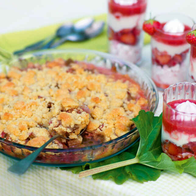 Kirsch-Rhabarber-Crumble Rezept | Küchengötter