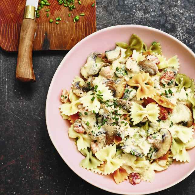 Farfalle mit Pilzen in Rahm Rezept | Küchengötter