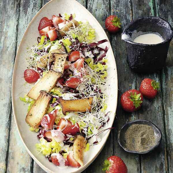 Veganer Blattsalat mit Seidentofu-Dressing Rezept | Küchengötter