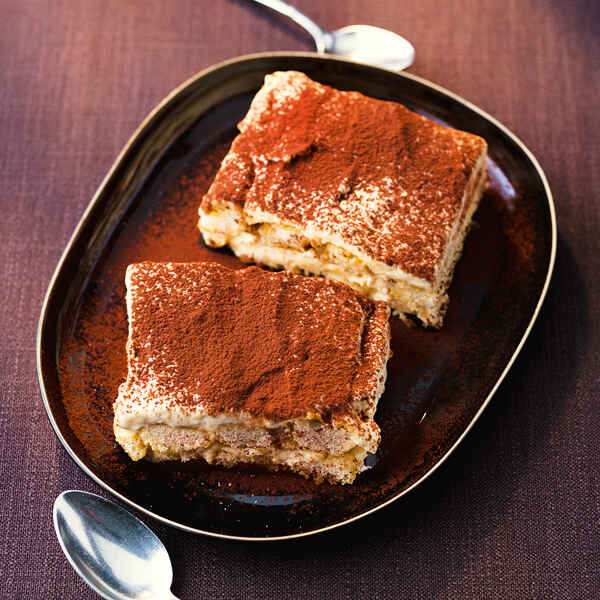 Tiramisu mit Amaretto Rezept | Küchengötter