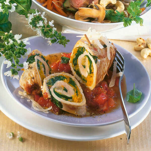 Gefüllte Putenröllchen mit Schafkäse und Räucherspeck Rezept | Küchengötter