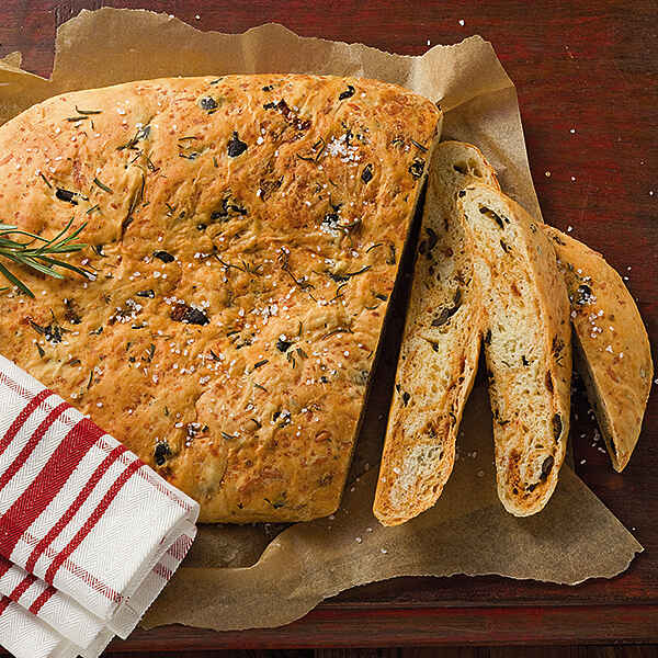 Focaccia mit Kirschtomaten und Parmesan Rezept | Küchengötter