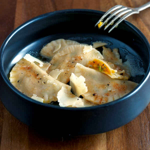 Bärlauch-Ravioli mit Zitronenbutter Rezept | Küchengötter