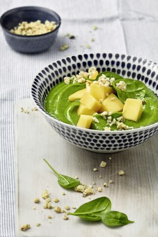 Spinat-Bowl mit Knusper-Topping Spinat-Bowl mit Knusper-Topping