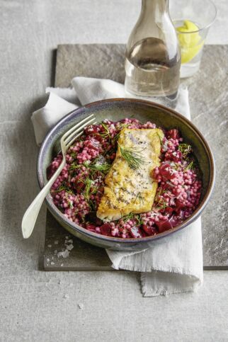 Zander auf rotem Graupen-Risotto Zander auf rotem Graupen-Risotto