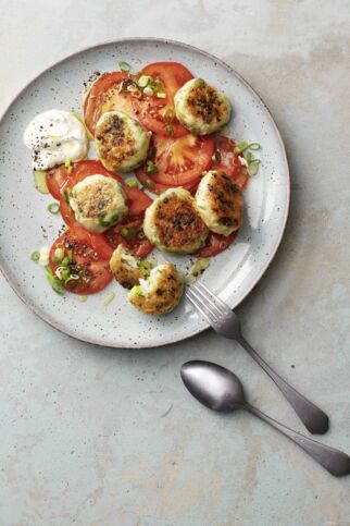 Garnelen-Buletten mit Joghurt-Koriander-Dip Garnelen-Buletten mit Joghurt-Koriander-Dip