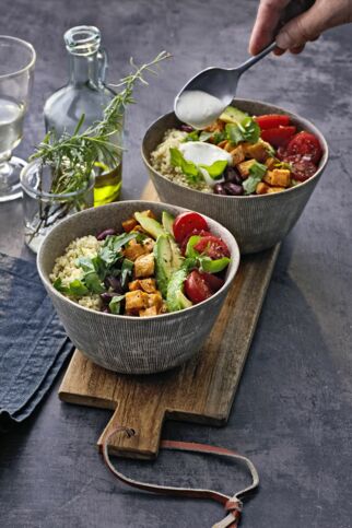 Quinoa-Bowl mit Süßkartoffel Quinoa-Bowl mit Süßkartoffel