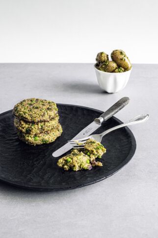 Quinoa-Puffer mit Pesto Quinoa-Puffer mit Pesto