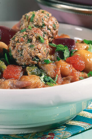 Weiße Bohnen-Tajine mit Hackbällchen Weiße Bohnen-Tajine mit Hackbällchen