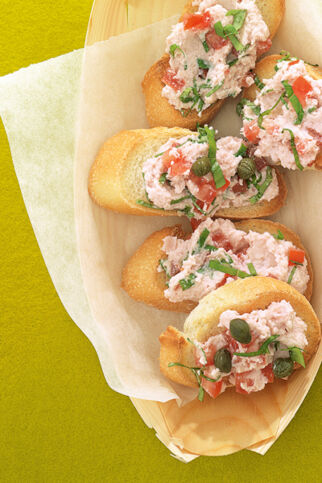 Crostini mit Schinkencreme Crostini mit Schinkencreme