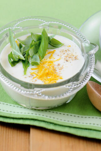 Joghurt-Dressing mit Basilikum Joghurt-Dressing mit Basilikum