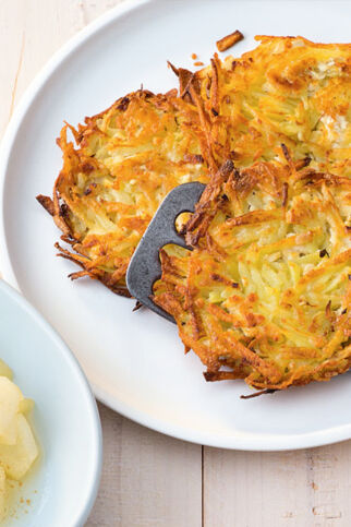 Tofu-Rösti mit Kompott Tofu-Rösti mit Kompott