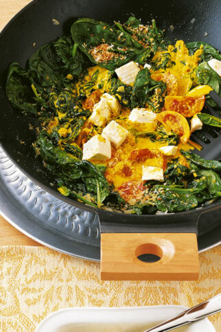 Paneer mit Kokos-Tomaten-Spinat Paneer mit Kokos-Tomaten-Spinat