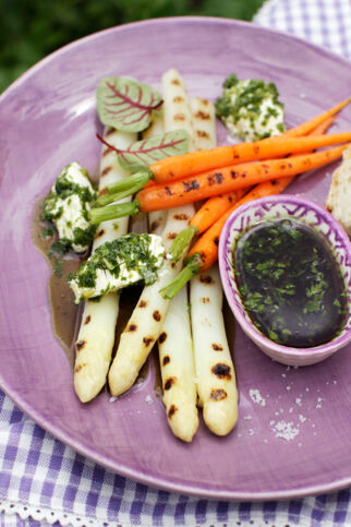 Gegrilltes Frühlingsgemüse Gegrilltes Frühlingsgemüse