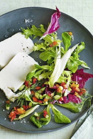 Bunte Blattsalate mit Meerrettich-Mousse Bunte Blattsalate mit Meerrettich-Mousse