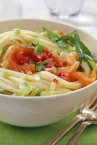 Räucherlachs-Gemüse-Sauce Räucherlachs-Gemüse-Sauce