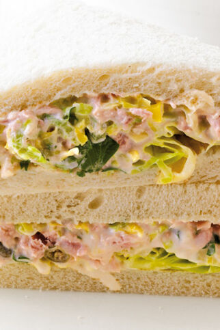 Tramezzini mit Thunfischcreme Tramezzini mit Thunfischcreme