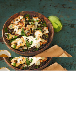 Gebratener Blumenkohl mit Belugalinsen und Würzjoghurt Gebratener Blumenkohl mit Belugalinsen und Würzjoghurt