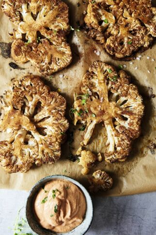 Blumenkohl-Steaks mit Dip Blumenkohl-Steaks mit Dip
