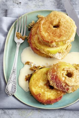 Apfel-Kokos-Küchle mit Vanillesauce Apfel-Kokos-Küchle mit Vanillesauce