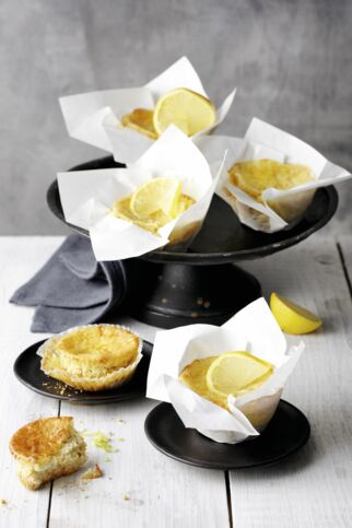 Zitronen-Frischkäse-Muffins Zitronen-Frischkäse-Muffins