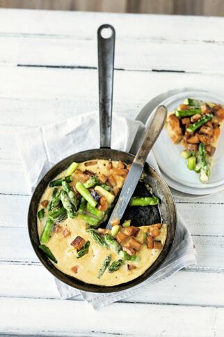 Spargel-Frittata mit Süßkartoffeln Spargel-Frittata mit Süßkartoffeln