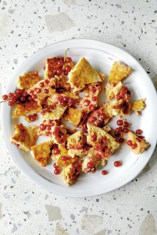 Quark-Schmarren mit Johannisbeeren Quark-Schmarren mit Johannisbeeren