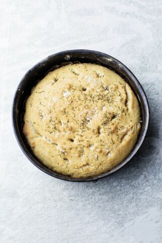 Focaccia mit Rosmarin Focaccia mit Rosmarin