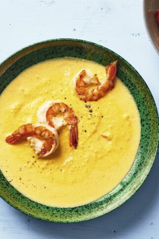 Möhrensuppe mit Garnelen Möhrensuppe mit Garnelen