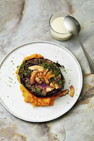 Ofenrotkohl auf Kürbisstampf Ofenrotkohl auf Kürbisstampf