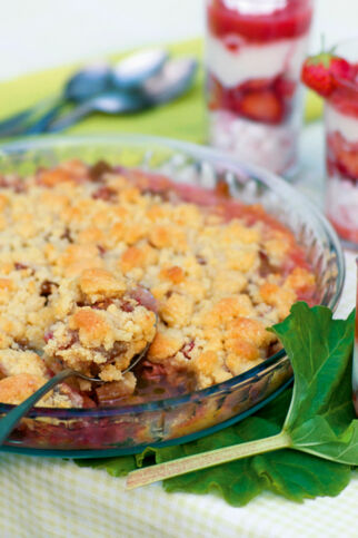 Rhabarber-Crumble Rhabarber-Crumble