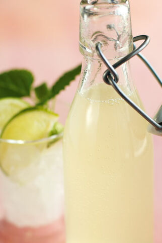 Limetten-Hollerbrause Limetten-Hollerbrause