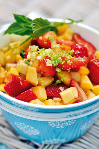 Ingwer-Obstsalat mit Vanillesauce Ingwer-Obstsalat mit Vanillesauce