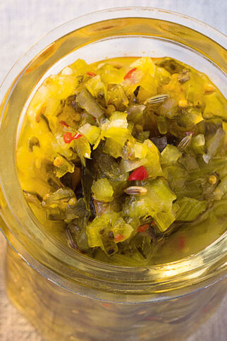 Gurkenrelish mit Ingwer Gurkenrelish mit Ingwer