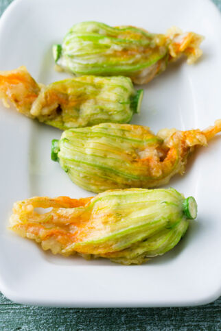 Gefüllte Zucchiniblüten Gefüllte Zucchiniblüten