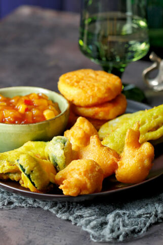 Pakoras mit Mangochutney Pakoras mit Mangochutney
