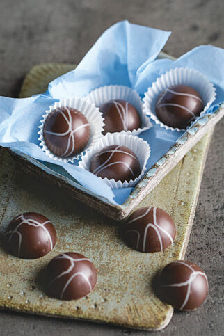 Orangen-Matcha-Pralinen Orangen-Matcha-Pralinen