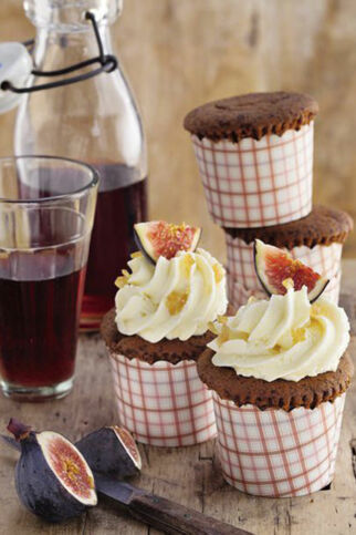Rotwein-Cupcakes mit Ingwertopping Rotwein-Cupcakes mit Ingwertopping