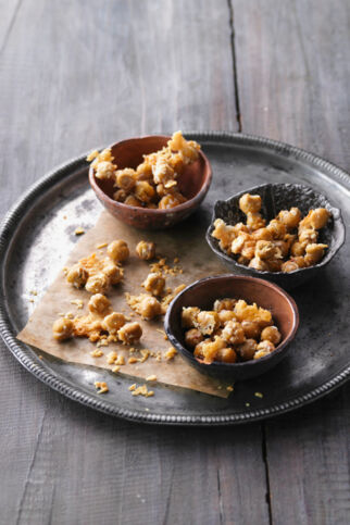 Geröstete Kichererbsen mit Knoblauch und Parmesan Geröstete Kichererbsen mit Knoblauch und Parmesan