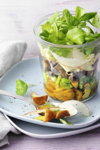 Pfifferlingsalat mit Maronen Pfifferlingsalat mit Maronen